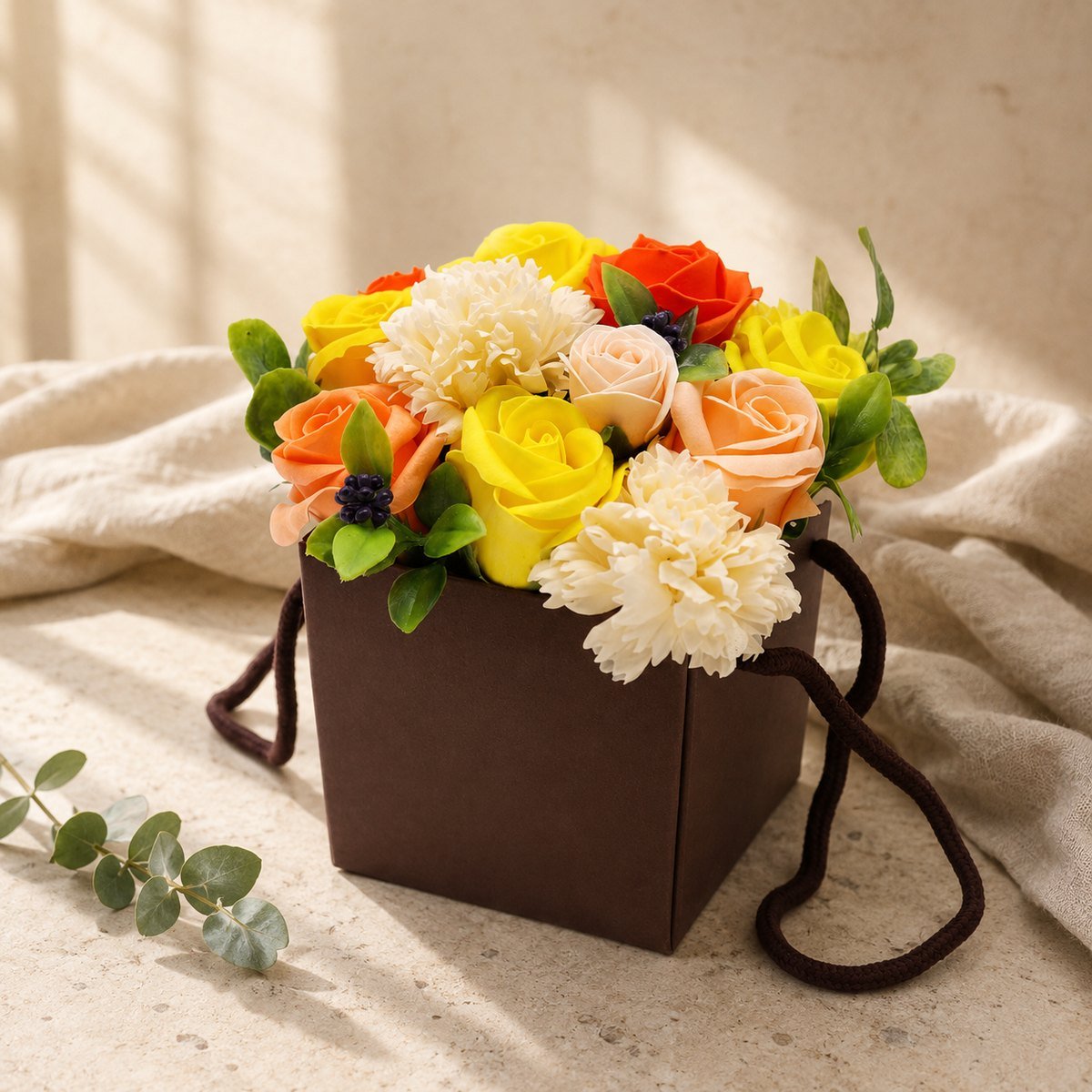 Flores de sabão ou flores naturais: o que muda quando o presente é para durar