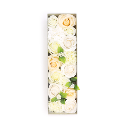 Caixa longa de flores de sabão, branco e marfim