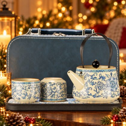 Conjunto de bule de viagem e 2 chávenas — China Ru azul