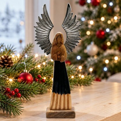 Anjo grande de madeira de mangueira, asas de metal